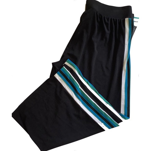 INC. Plus Wide Leg Cropped Pant - Picture 2 of 4